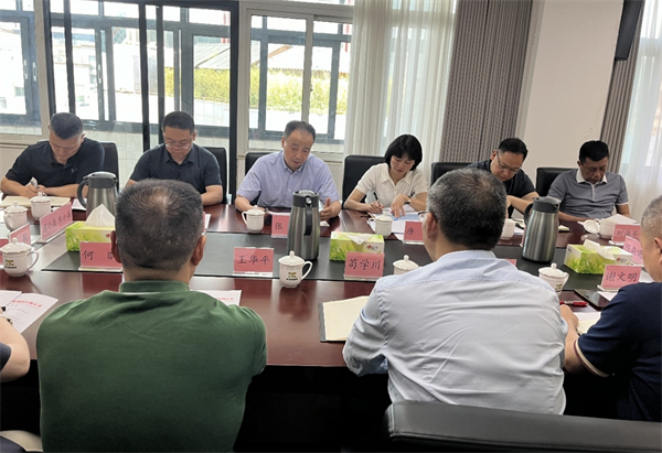 四川省供銷投資集團與青白江區(qū)座談交流